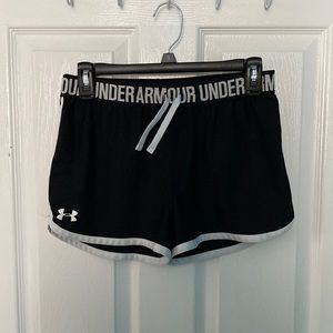 Under Armour girls’ youth size XL shorts